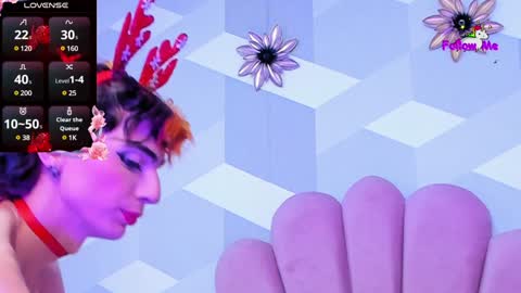 Snapshot of kyliemonnet chatting on 12.24.24 Kylie jl online show from 12.24.24