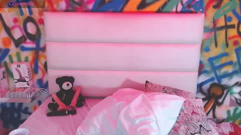 Kylie online show from 02.04.25