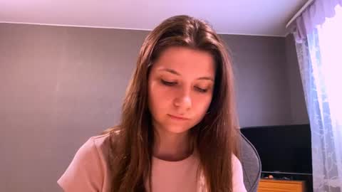 Snapshot of kymberlychimes chatting on 05.11.26 Kary online show from 05.11.26