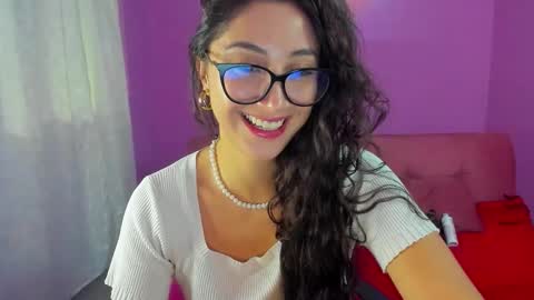 Kym Giraldo online show from 09.30.25