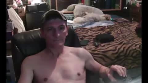 Snapshot of kyplayboy chatting on 11.15.25 kyplayboy online show from 11.15.25