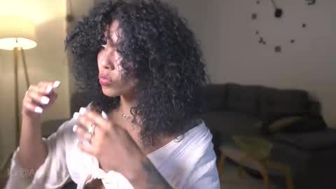 Snapshot of kyria__1 chatting on 09.16.25 schedule 300 pm - 1100pm colombia time online show from 09.16.25