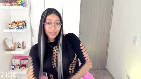 IG  online show from 10.03.25