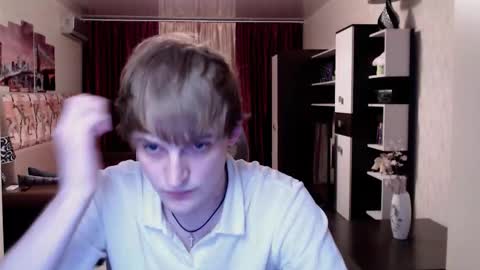 Snapshot of l1onkennedy chatting on 09.18.25 l1onkennedy online show from 09.18.25