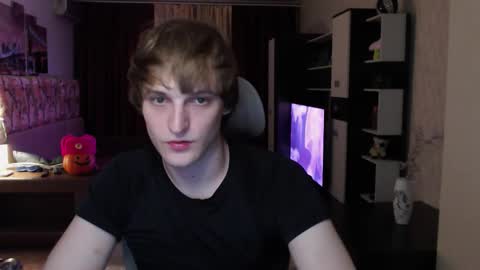 Snapshot of l1onkennedy chatting on 11.11.25 l1onkennedy online show from 11.11.25