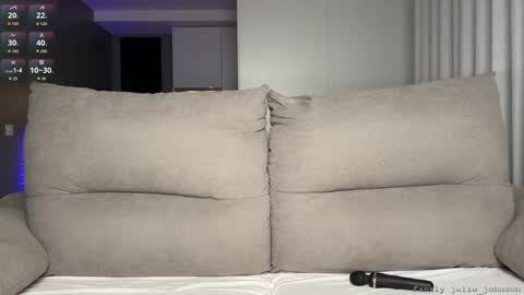 Julie online show from 02.14.26