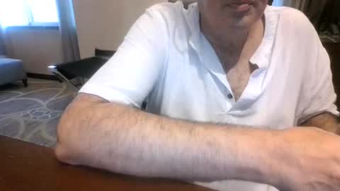 Snapshot of la_guyy chatting on 06.19.26 la_guyy online show from 06.19.26