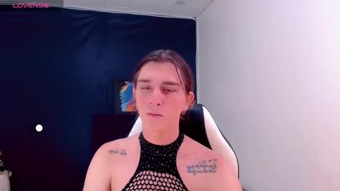 Snapshot of la_ratona_1 chatting on 02.22.25 AriSaray online show from 02.22.25