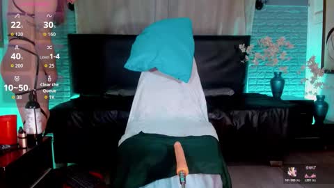 Snapshot of la_ratona_1 chatting on 02.06.26 AriSaray online show from 02.06.26