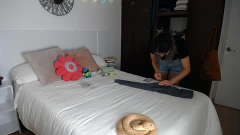 Catalina online show from 04.13.26