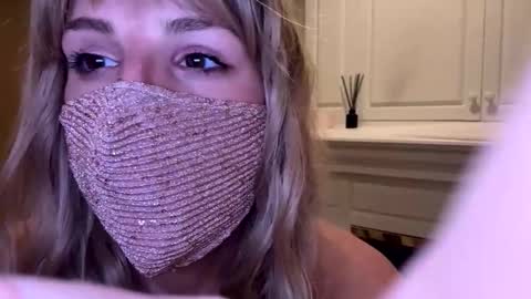 laceluxleather online show from 03.04.26