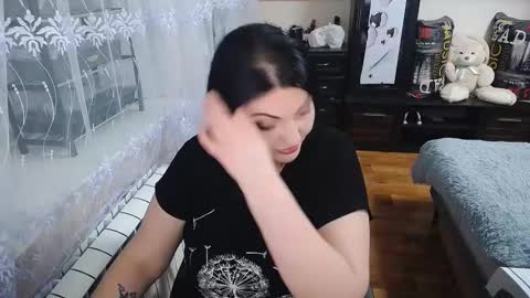 lady_boom_ online show from 02.26.25