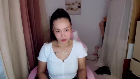 Snapshot of lady_cathyx chatting on 05.09.26 cathy online show from 05.09.26
