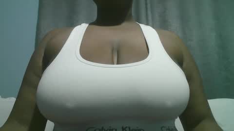 lady_dearra online show from 10.21.25