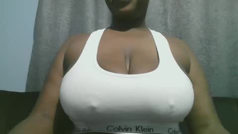 lady_dearra online show from 11.06.25