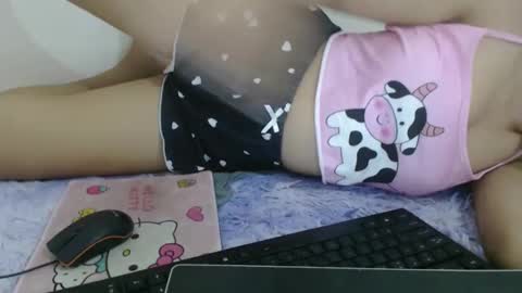 Snapshot of lady_evonne chatting on 09.18.25 Evon online show from 09.18.25