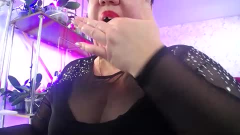 Lady Gloria online show from 03.07.26