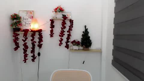   online show from 03.04.25