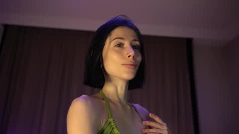 lady_nicolett online show from 11.26.25