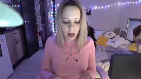 lady_smile69 online show from 12.23.24