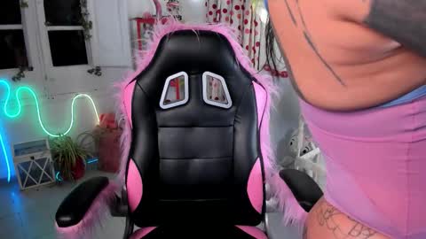 Mia online show from 03.22.26