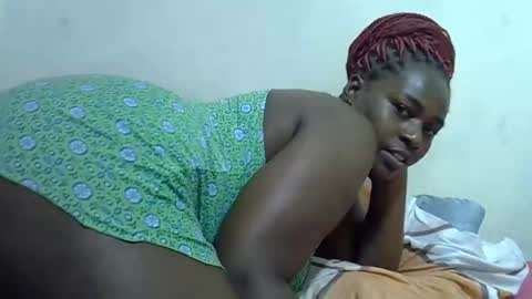 Snapshot of lady_veee chatting on 03.02.26 vivi online show from 03.02.26