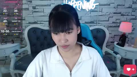 Snapshot of lady_violet_bridgerton_a chatting on 02.07.25 Lady Violet Bridgerton online show from 02.07.25