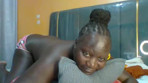 lindah32 online show from 02.25.26