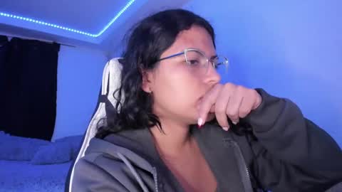  Lady  online show from 01.29.25