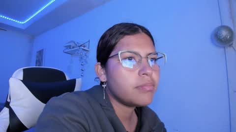  Lady  online show from 12.22.25