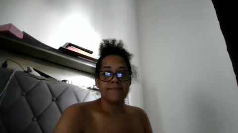 Snapshot of ladycinnabon chatting on 11.09.25 Stephanie online show from 11.09.25