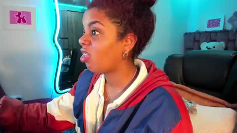 Snapshot of ladydanniela chatting on 02.05.25 leidy daniela online show from 02.05.25