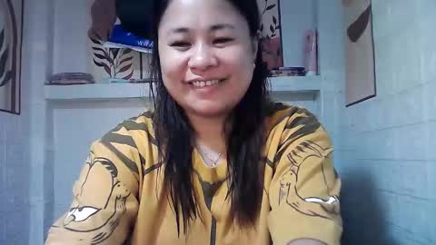 Snapshot of ladyhotsiren chatting on 10.18.25 SEREN online show from 10.18.25