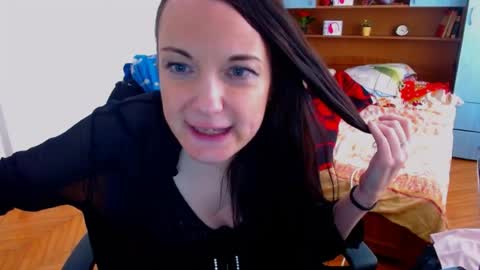 LadyLHoty online show from 06.13.26