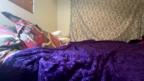 ladyluciii online show from 12.30.24