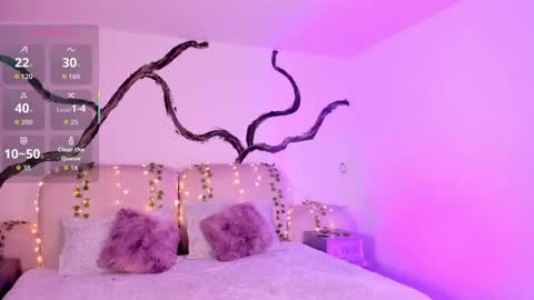 Lady  online show from 09.24.25