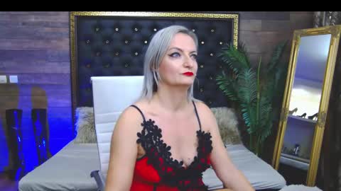 Snapshot of ladytouch chatting on 12.24.24 ladytouch online show from 12.24.24