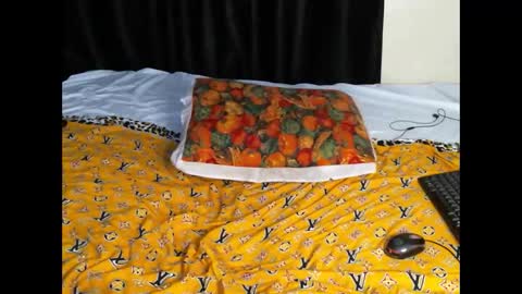 Vivy online show from 12.20.25