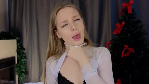 Lilia online show from 12.05.25