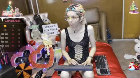 Skinnygirl online show from 12.13.24