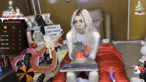 Skinnygirl online show from 12.19.24