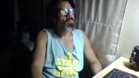 La Genova esta Dura beard boy male dick mastubate latinosexy latinohot latino glasses mature strong stronglegs online show from 04.03.26