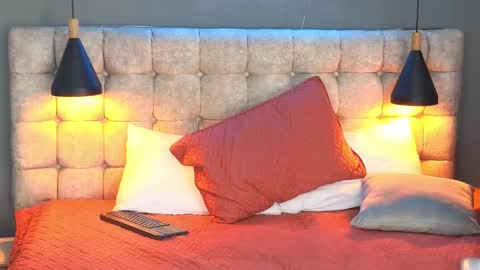    online show from 02.10.25