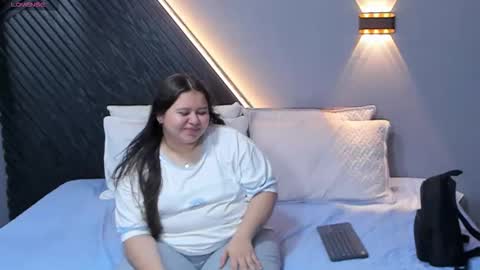    online show from 03.12.26