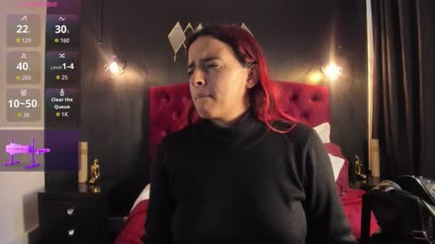 Snapshot of laia_jonees chatting on 09.19.25 Laia online show from 09.19.25