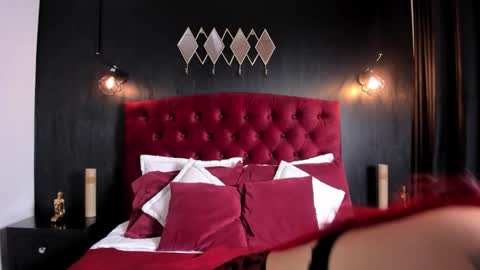 Laia  online show from 01.16.26