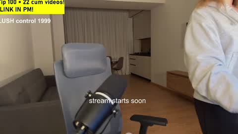 lailatoks - TIP 100 tks  get all my videos 22 VIDEOS SQUIRT PUSSY DILDO online show from 05.11.26