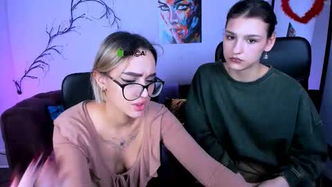 Snapshot of lakki_spy chatting on 11.28.25 Lakki online show from 11.28.25