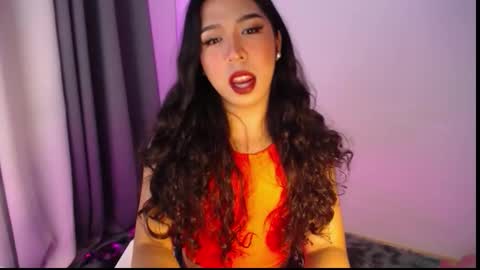 luna  online show from 09.18.25