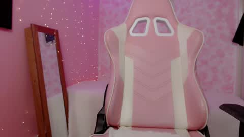 lala Moon online show from 01.09.26